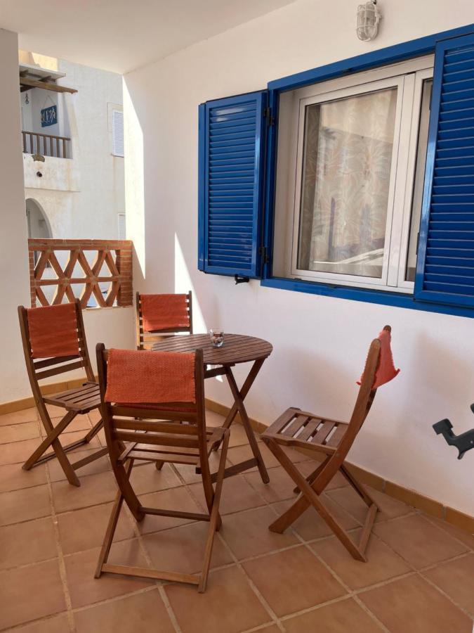 Apartamento De 3 Dormitorios A 60 M De La Playa En La Isleta, Cabo De Gata Ла-Ислета-дель-Моро Экстерьер фото
