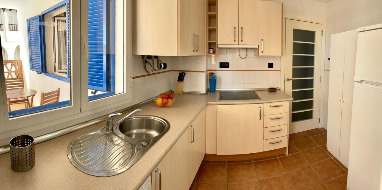 Apartamento De 3 Dormitorios A 60 M De La Playa En La Isleta, Cabo De Gata Ла-Ислета-дель-Моро Экстерьер фото