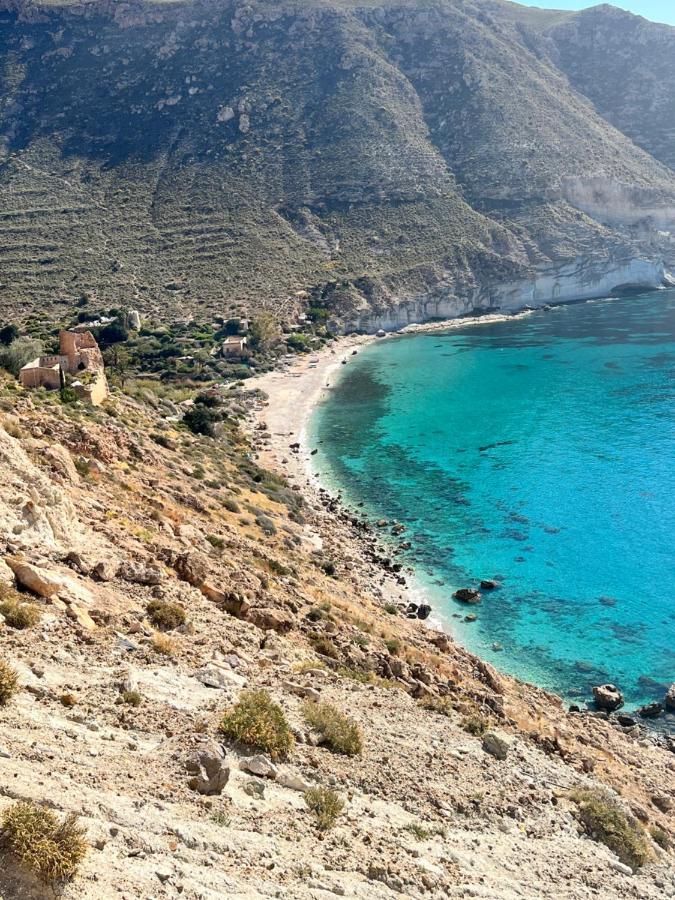 Apartamento De 3 Dormitorios A 60 M De La Playa En La Isleta, Cabo De Gata Ла-Ислета-дель-Моро Экстерьер фото